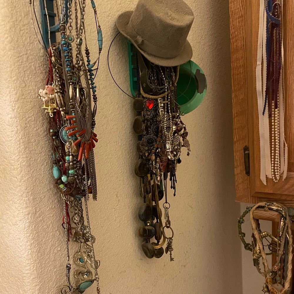 So much more to come 🫶🏻🥳I will   Sn few pieces up and take individual photos